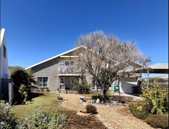 3 BEDROOM HOUSE FOR SALE IN BRITANNIA BAY